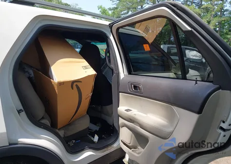 2011 Ford Explorer из США, поврежденный, VIN 1FMHK8B88BGA64145